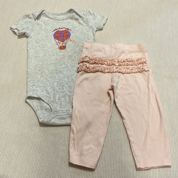 Gifted to @jenniferande328 🧡 • Carter’s 2 Piece Adventure Awaits Set - Picture 9 of 10